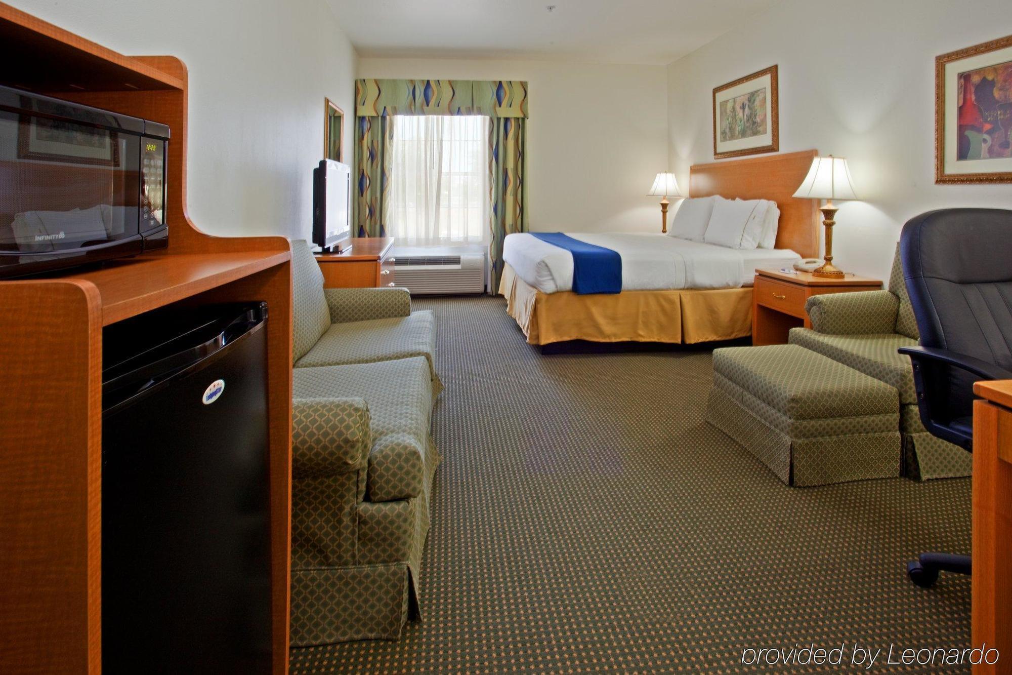 Holiday Inn Express Hotel & Suites Columbus By Ihg Cameră foto